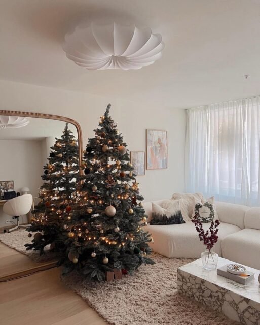 Gledelig jul til deg og dine, hilsen alle oss i SKAU ❤️🎄

📷 fra det lekre hjemmet til @byvilla02

#SKAUcom #christmas #hjemmehos #norskehjem #vakrehjem #sandnes